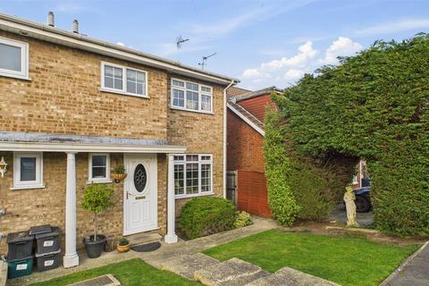 undefined, Grovedale Close, Cheshunt