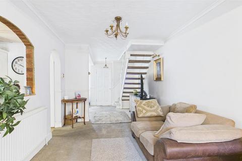 undefined, Grovedale Close, Cheshunt