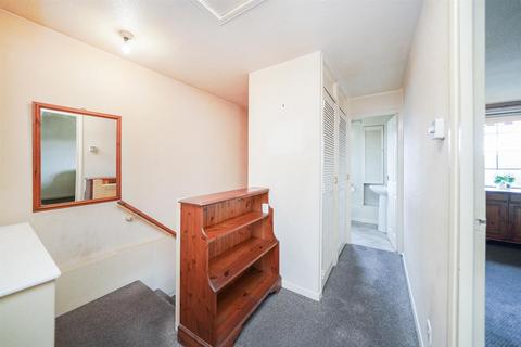 1 bedroom flat for sale, Stapleford Close, Chingford