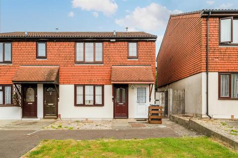 47 Stapleford Close, London, E4 6XR