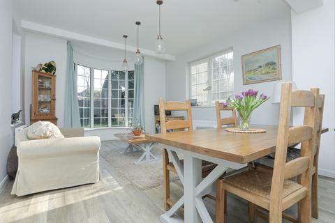 6 Broadfield Road, Folkestone, CT20 2JT