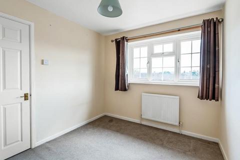 52 Oak Ridge, Dorking, RH4 2NS