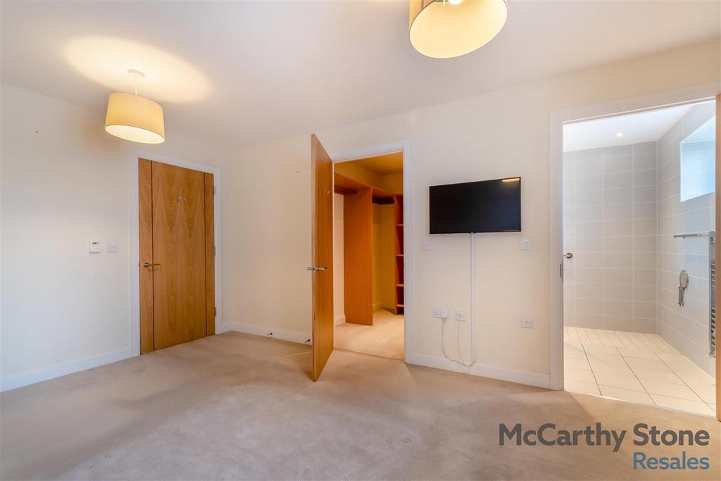 8639131-interior14.jpg
