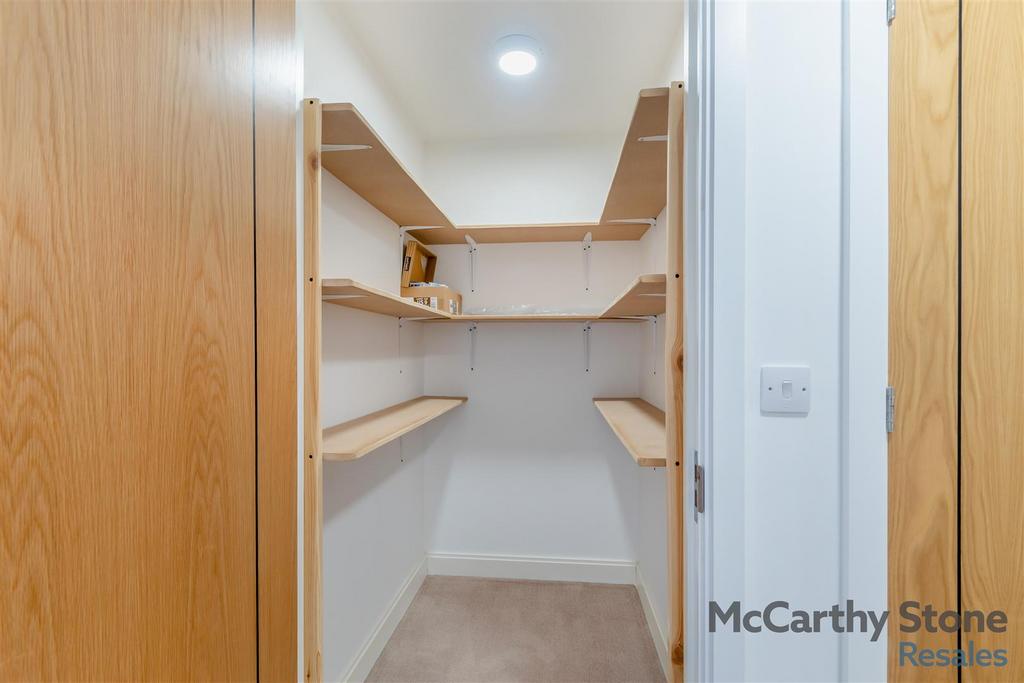 8639131-interior15.jpg