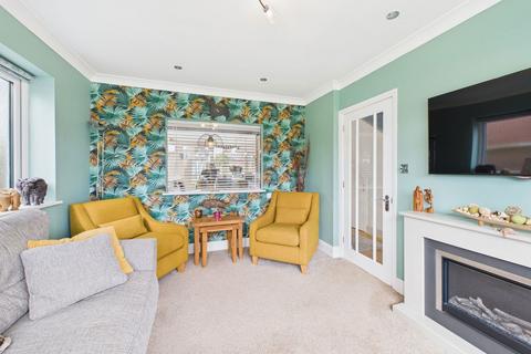 3 bedroom detached house for sale, The Boulevard, Worthing, BN13 1JZ