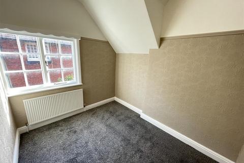 82 Greendale Road, Wirral, CH62 4XD