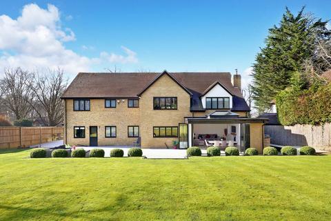 5 bedroom detached house for sale, Manor Road, Penn, HP10