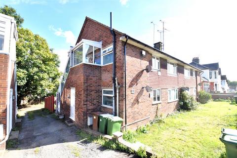 24 Valley Road, Erith, DA8 1BT