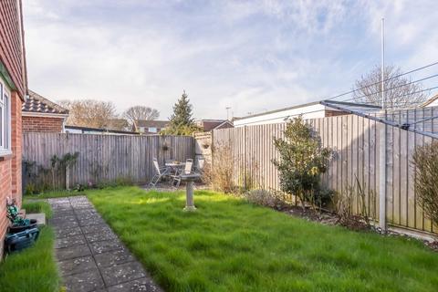 2 bedroom detached bungalow for sale, Western Road North, Sompting, Lancing