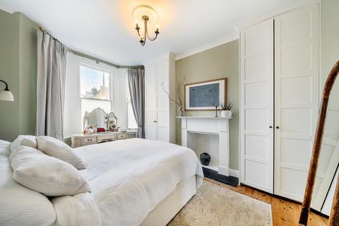 1a Dingwall Road, London, SW18 3AZ