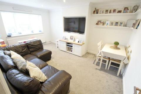 2 bedroom maisonette for sale, High Road, West Byfleet KT14