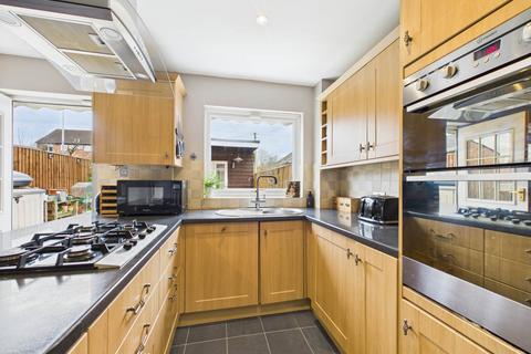 4 bedroom terraced house for sale, Churchill Drive, Marlow SL7