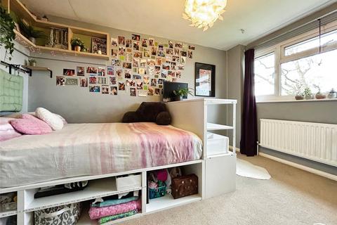12 Hartley Close, Blackwater, Camberley, GU17 0DE