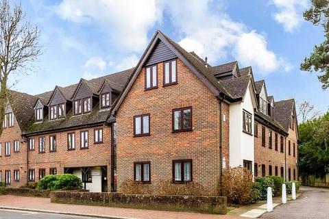 1 bedroom ground floor flat for sale, Coulsdon Road, Coulsdon, CR5 1EA