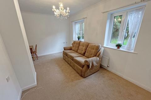 1 bedroom ground floor flat for sale, Coulsdon Road, Coulsdon, CR5 1EA