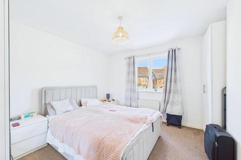 2 bedroom flat for sale, Jentique Close, Dereham