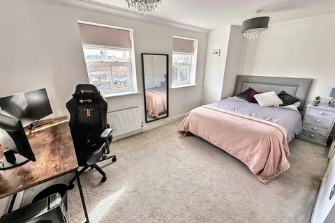 17a Alexandra Road, Fordingbridge, SP6 1EJ