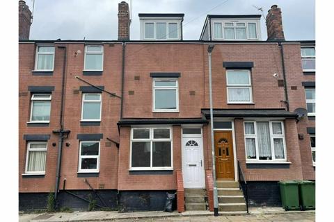 3 bedroom terraced house to rent, Copperfield Grove, Leeds, West Yorkshire, LS9