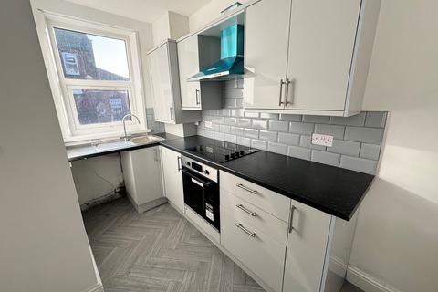 3 bedroom terraced house to rent, Copperfield Grove, Leeds, West Yorkshire, LS9