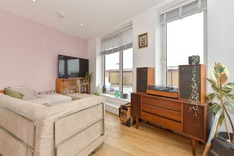 2 bedroom flat for sale, Tallack Road, Leyton