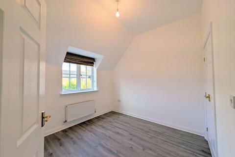 2 bedroom maisonette to rent, Saltwood Avenue, Milton Keynes MK4