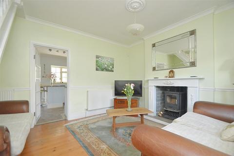 3 bedroom detached house for sale, CHARMING CHARACTER HOME * BRADING