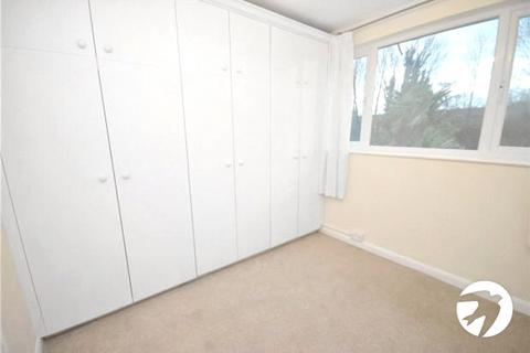 2 bedroom maisonette to rent, Eversley Avenue, Bexleyheath, DA7