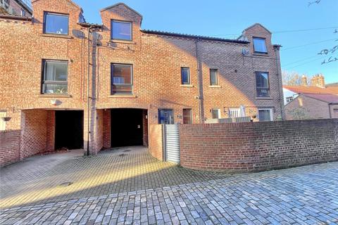 4 bedroom terraced house for sale, Low Church Wynd, Yarm