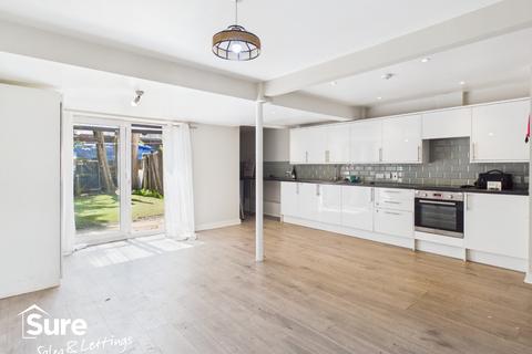 3 bedroom terraced house to rent, The Dart, Hemel Hempstead, Hertfordshire, HP2 6EW