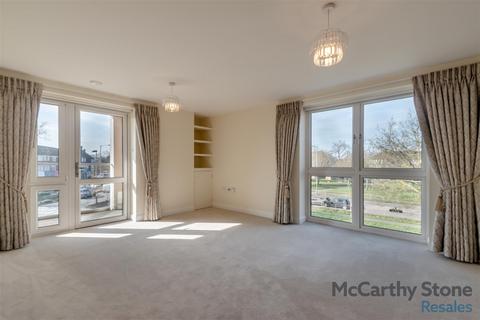 2 bedroom apartment for sale, Moorfield Road, Denham