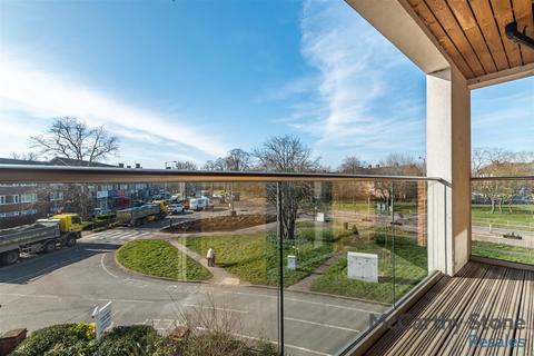 2 bedroom apartment for sale, Moorfield Road, Denham