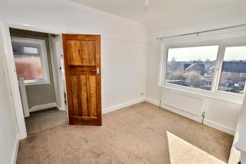 3 bedroom semi-detached house to rent, Brodrick Road, Eastbourne