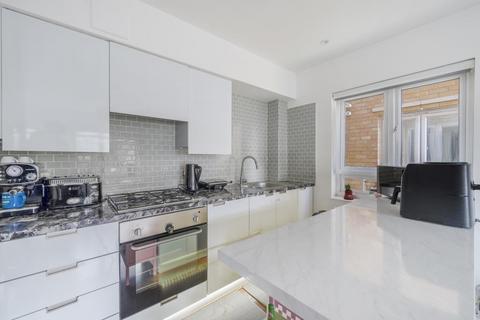 2 bedroom flat for sale, Lower Feltham,  Surrey,  TW13