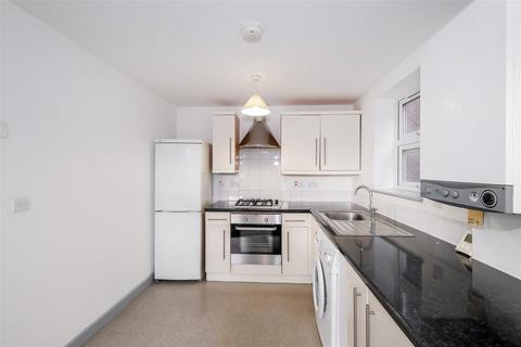 1 bedroom ground floor flat to rent, Wanstead Lane, Ilford, IG1