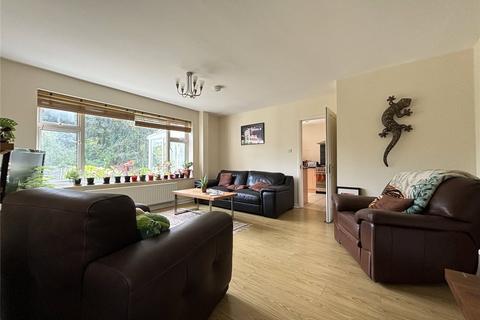 1 bedroom in a house share to rent, Watchetts Lake Close, Camberley, Surrey, GU15