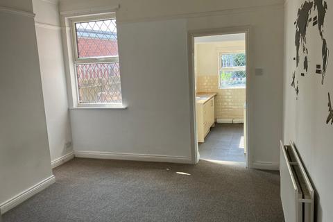 2 bedroom terraced house to rent, Mill Street, Walsall
