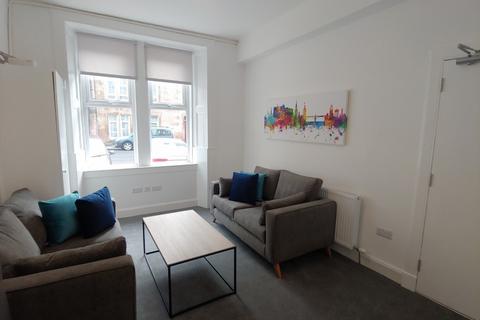 2 bedroom flat to rent, Albert Street, Edinburgh, EH7
