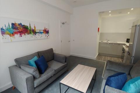 2 bedroom flat to rent, Albert Street, Edinburgh, EH7