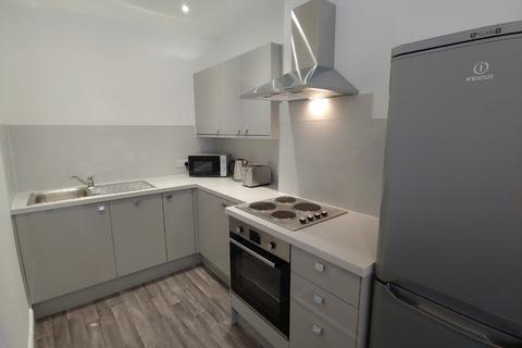 2 bedroom flat to rent, Albert Street, Edinburgh, EH7