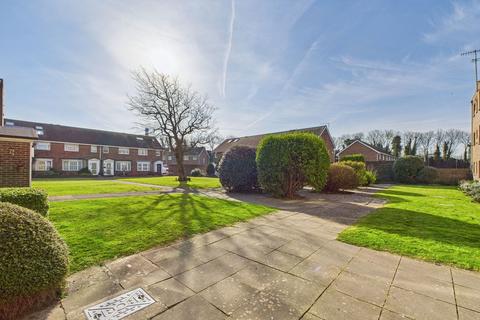 3 bedroom flat for sale, The Green, Southwick