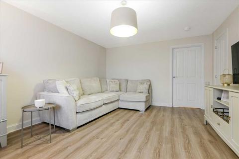 3 bedroom terraced house for sale, Caravelle Gardens, Merlin Gardens, EAST KILBRIDE