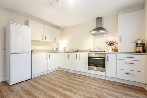 3 bedroom terraced house for sale, Caravelle Gardens, Merlin Gardens, EAST KILBRIDE