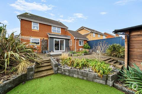 4 bedroom detached house for sale, Ladyfields Close, Bobbing, Sittingbourne, Kent, ME9