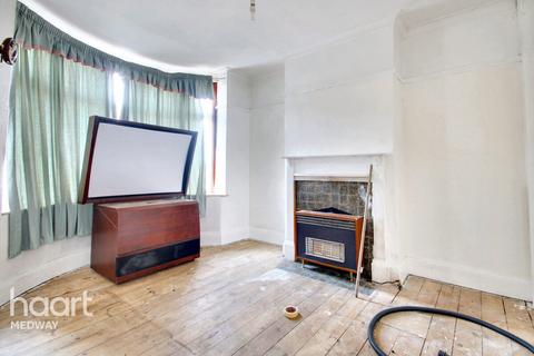 3 bedroom terraced house for sale, Lewis Avenue, Gillingham