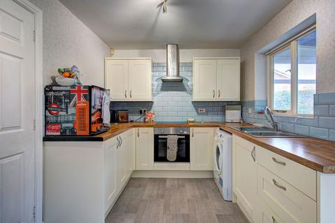 2 bedroom semi-detached house for sale, The Glen, Chester CH1