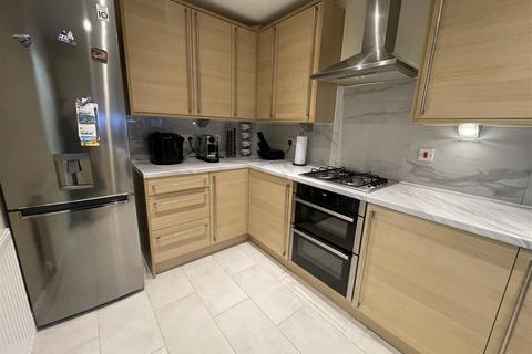 8 Bwlchygwynt, Llanelli, SA15 2AQ