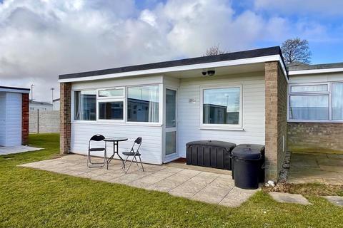 2 bedroom chalet for sale, California Road, California, Great Yarmouth