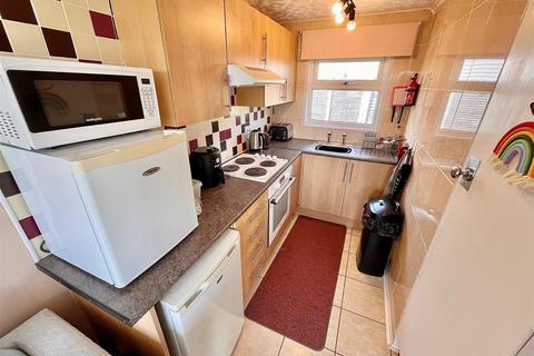 2 bedroom chalet for sale, California Road, California, Great Yarmouth