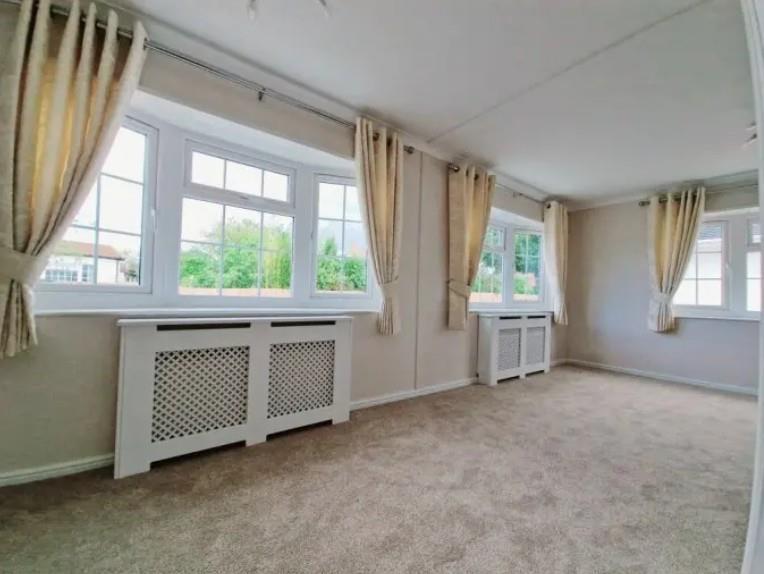 Living Room.jpg