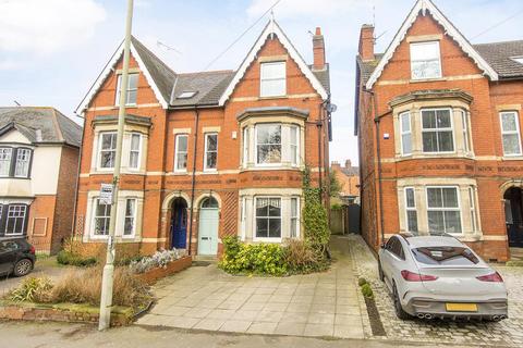 4 bedroom semi-detached house for sale, Coventry Road, Market Harborough